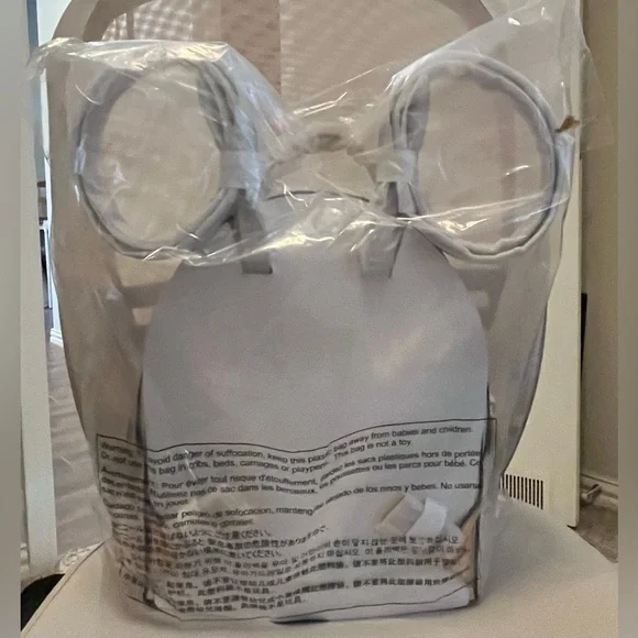 Congrats Bag_hag 🥰.  Shoe High Top Keychain & Magnetic Bookmark - Picture 11 of 11